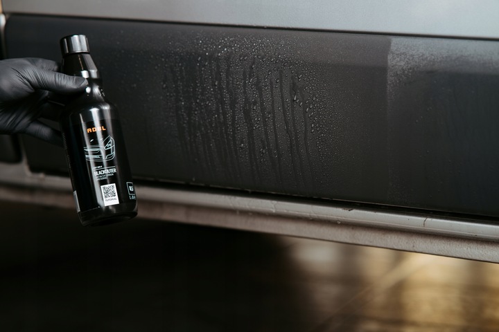 ADBL Blackouter Dressing Czernidło Do Plastików Zewnętrznych Odnawia Kolor