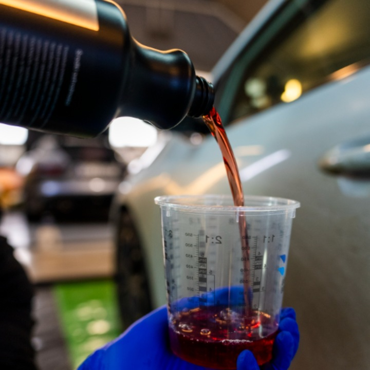 ADBL Vampire Liquid 1L do mycia czyszczenia felg krwawiąca felga i lakier