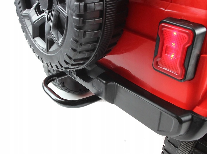 JEEP LT Off Road 4x4,4 silniki, Auto na akumulator, 4 amortyzatory, 12v7ah