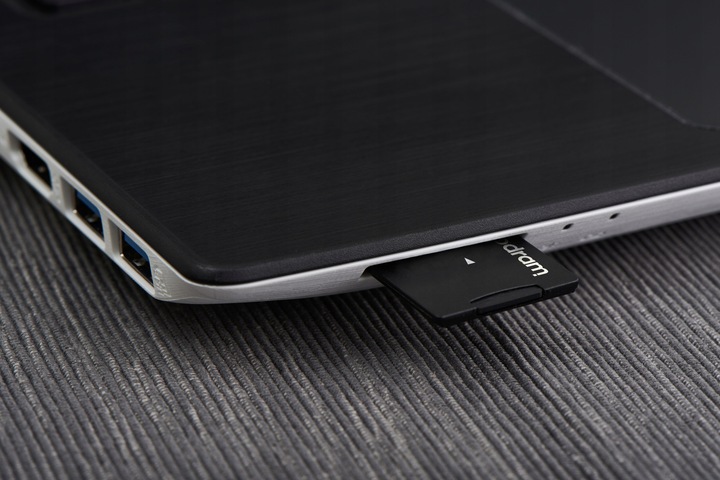 Karta pamięci GOODRAM 128GB kl10+ czytnik +adapter