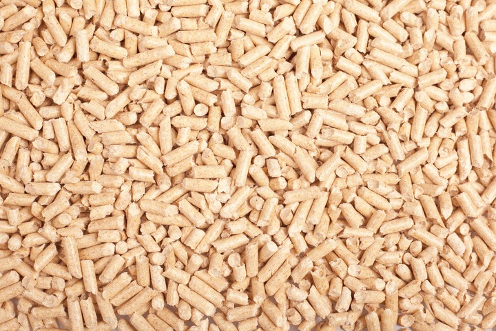 DUŻY ŻWIREK DREWNIANY DLA KOTA KRÓLIKA ŚWINKI PELLET 15 KG JASNY 30 LITRÓW