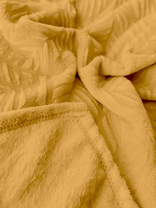 KOC GRUBY NA PREZENT TŁOCZONY WZÓR NARZUTA DLA CÓRKI 150x200