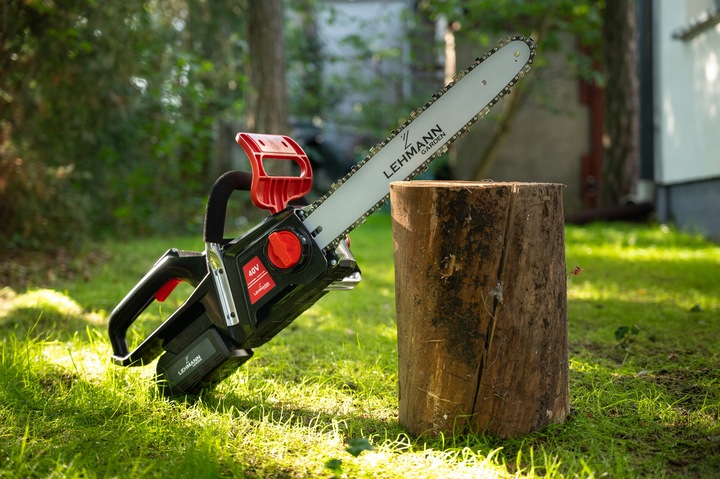 PIŁA ŁAŃCUCHOWA PILARKA AKUMULATOROWA GAŁĘZIÓWKA DREWNA MOCNA AKU 40V