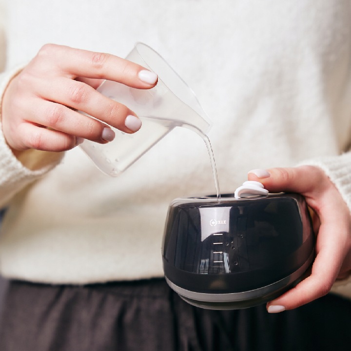 Parownica do ubrań /Steamer MAGIO 1700W – ręczna, 40 g/min, auto-off,