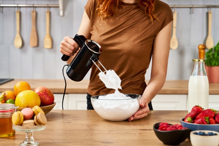 MIKSER RĘCZNY TURBO ROBOT KUCHENNY 5 BIEGÓW PRĘDKOŚCI 2 MIESZADŁA