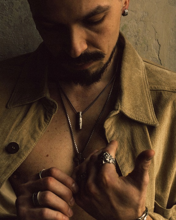 Srebrny kolczyk-kółko REYTEL