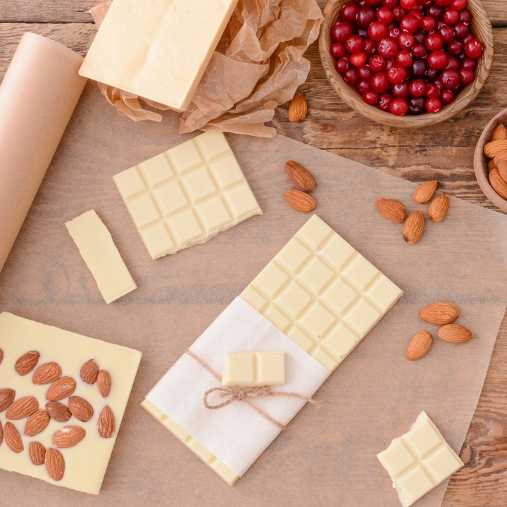 CZEKOLADA BELGIJSKA 29% BIAŁA 500g Do fontann fondue deserów jakość Kol-Pol