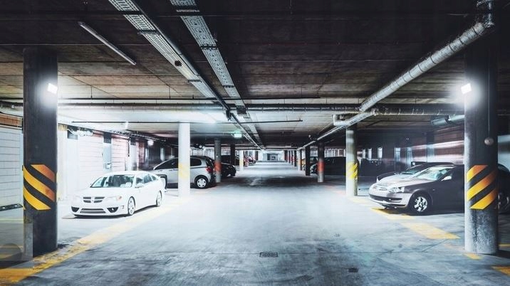 HALOGEN LAMPA ROBOCZA LED NAŚWIETLACZ REFLEKTOR ZEWNĘTRZNY 100W IP65