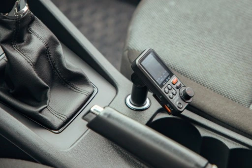 TRANSMITER BLUETOOTH FM ZESTAW GŁOŚNOMÓWIĄCY QC SD