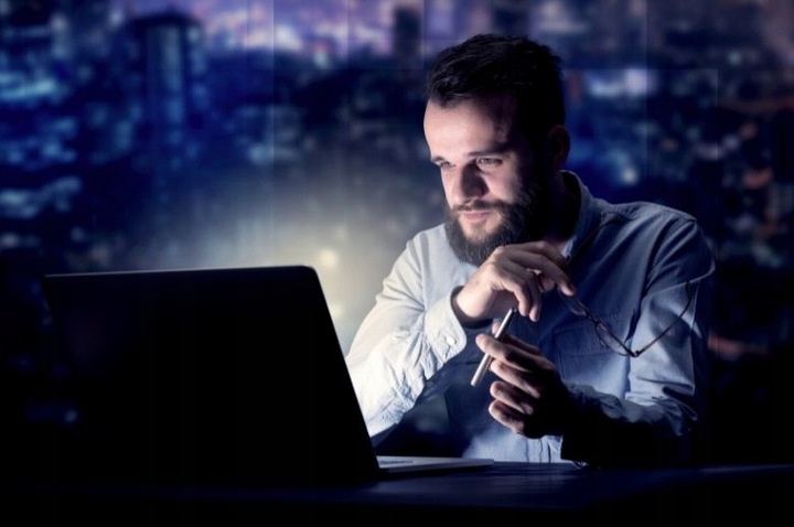 FILTR 15,6" ŚWIATŁA NIEBIESKIEGO DO LAPTOPA NA EKRAN.OCHRONA OCZU.MATOWY