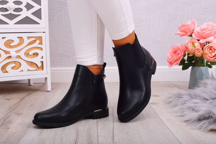 CZARNE BOTKI DAMSKIE SZTYBLETY PŁASKIE SKÓRA