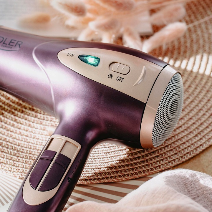 SUSZARKA DO WŁOSÓW Z JONIZACJĄ 2400W Zimny nawiew + Koncentrator i