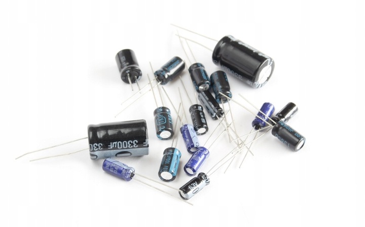 AMIGA 500 wersja płyty : 3, 6 ZESTAW KONDENSATORÓW