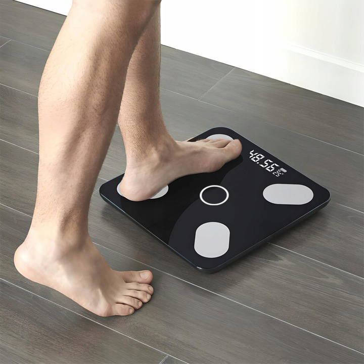 WAGA ŁAZIENKOWA ELEKTRONICZNA ANALITYCZNA POMIAR TŁUSZCZU WODY BMI 180