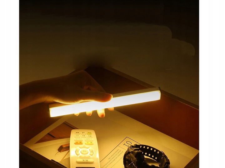 SAMOPRZYLEPNA LAMPKA LISTWA LED CZUJNIK RUCHU SZAFA SCHODY BARWA