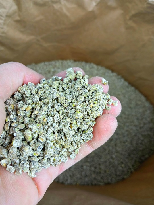 PASZA DLA KUR NIOSEK 25KG KARMA DLA KUR NIOSEK WITAMINY Z POKRZYWĄ I MIĘTĄ