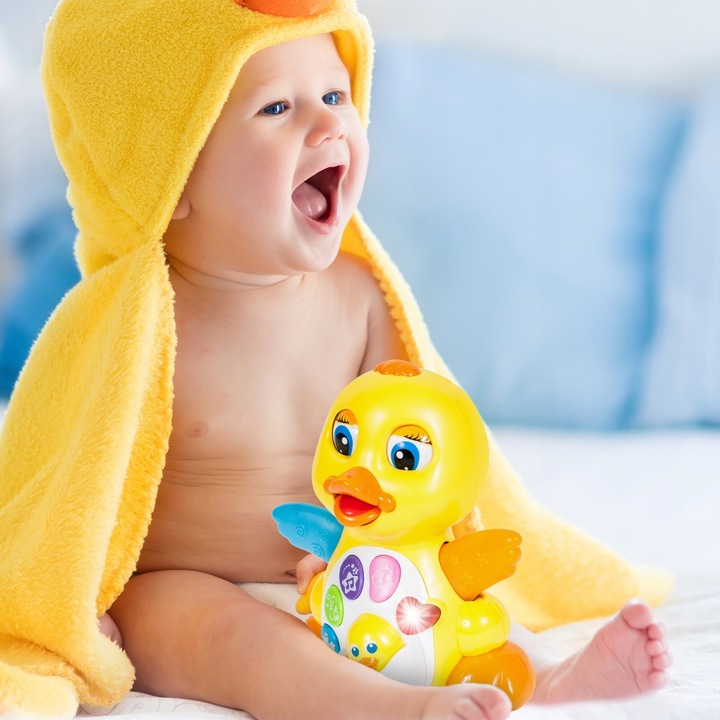 INTERAKTYWNA KACZUSZKA KACZKA GRA JEŹDZI MACHA SKRZYDEŁKAMI SERCE KWACZE