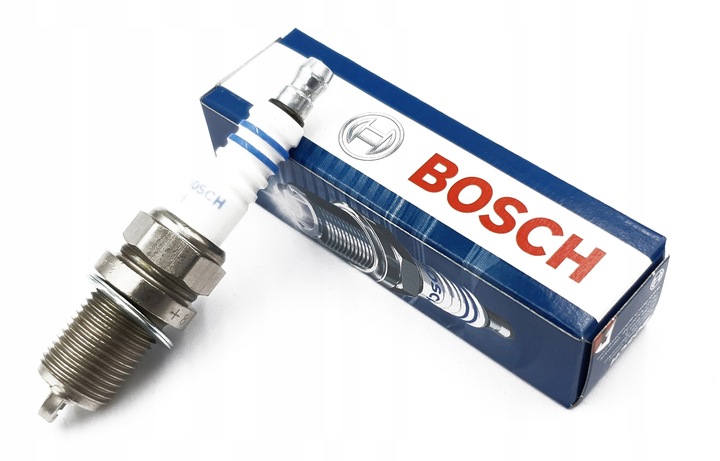 4x wieca Zapłonowa Bosch SUPER PLUS +8 FR7DC+ 0242235666