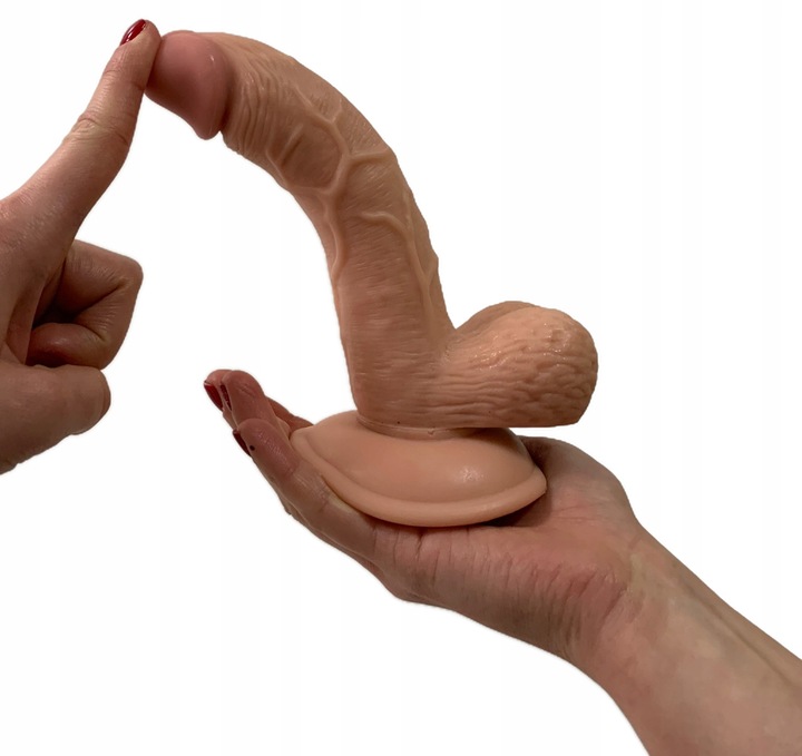 REALISTYCZNE DILDO PENIS NA PRZYSSAWCE, SZTUCZNY CZŁONEK Z JĄDRAMI