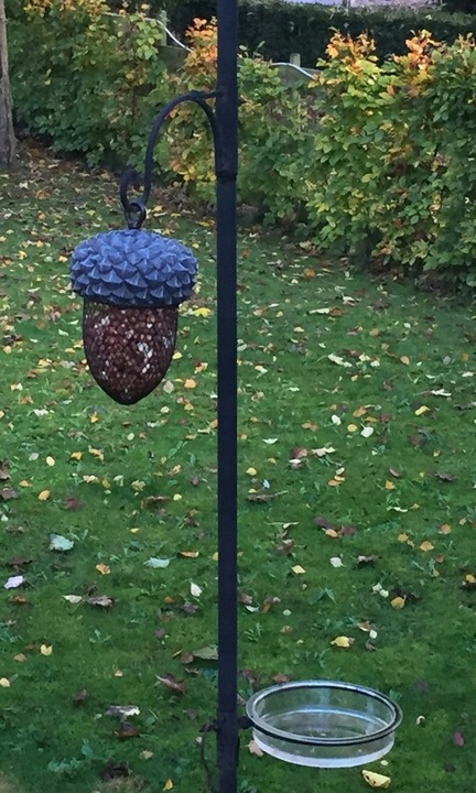 Nowoczesny wiszący KARMNIK ŻOŁĄDŹ dla ptaków na ziarno karmę taras