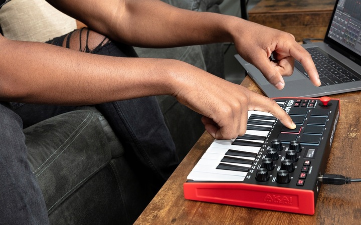 Akai MPK Mini MK3 Klawiatura sterująca USB + Software MPC Beats CMP Starter