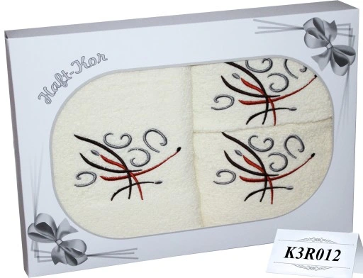 PREZENT KOMPLET TRZECH GRUBYCH RĘCZNIKÓW Z HAFTEM