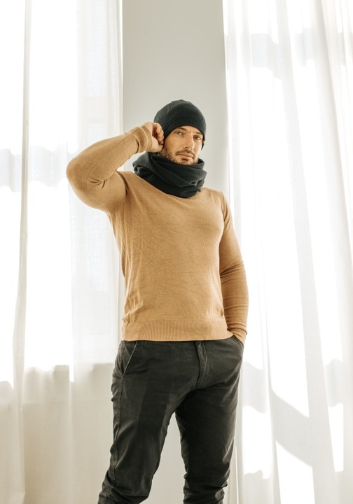 Betlewski Ciepły komin męski zimowy komfortowy wygodny materiał modny