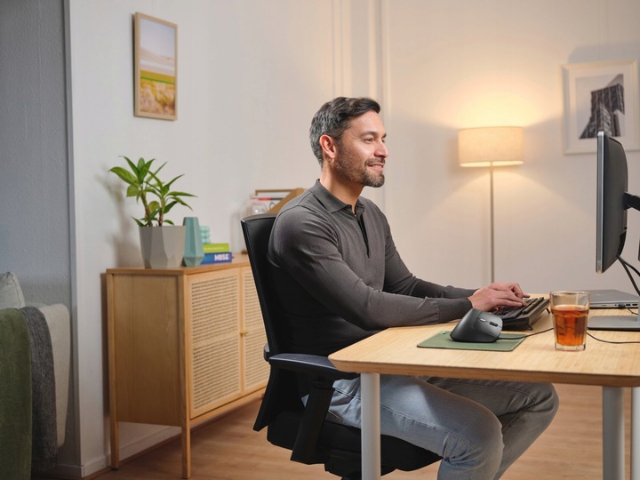 MYSZ PIONOWA PRZEWODOWA MYSZKA ERGONOMICZNA WERTYKALNA USB