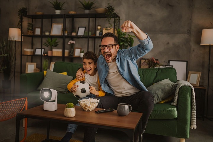 Bezprzewodowy Rzutnik KVTS01 projektor miracast 4k bateria w zestawie Etui