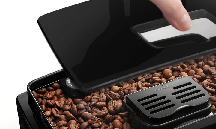 Ekspres ciśnieniowy do kawy DeLonghi Magnifica S ECAM22.115.B 1450W