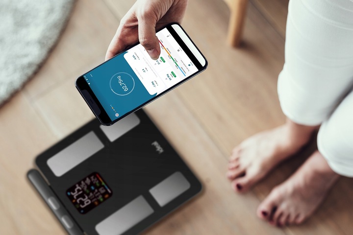 WAGA ŁAZIENKOWA BLUETOOTH ANALITYCZNA INTELIGENTNA Apple Health Google