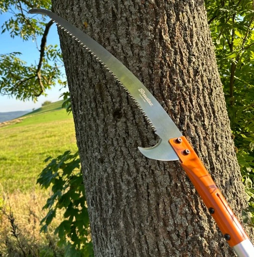 Piła z hakiem teleskopowym do cięcia gałęzi i drewna 5,5m KT-V1501-550