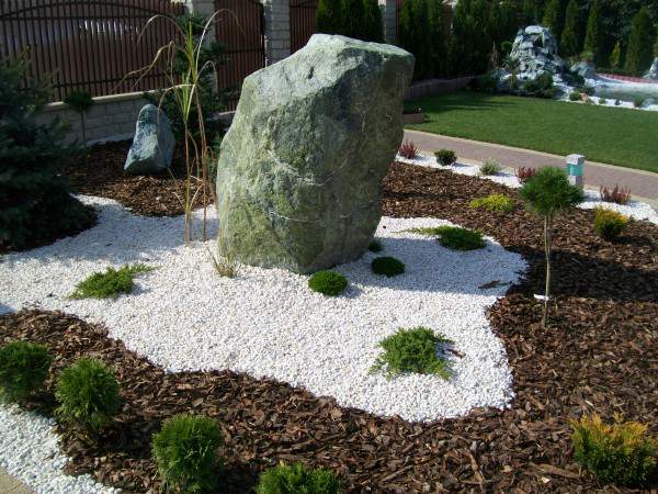 KAMIEŃ BIAŁY THASSOS OTOCZAK GRECKI DO OGRODU DEKORACYJNY 2-4cm 20kg