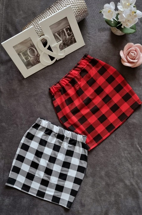 SPÓDNICZKA MINI w KRATKĘ obcisła OŁÓWKOWA na GUMCE S/M