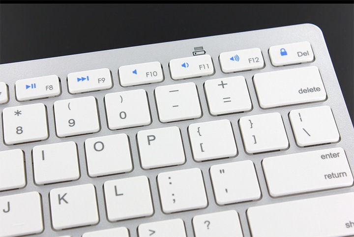 Klawiatura Bezprzewodowa Bluetooth do iPad iMac PS PC Komputera Biała