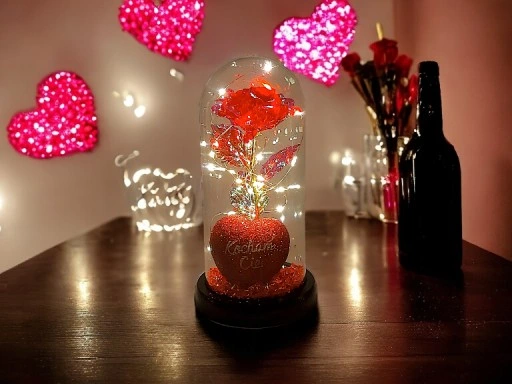 WIECZNA RÓŻA W SZKLE W KOPULE ŚWIECĄCA NA WALENTYNKI LED PREZENT PUDEŁKO