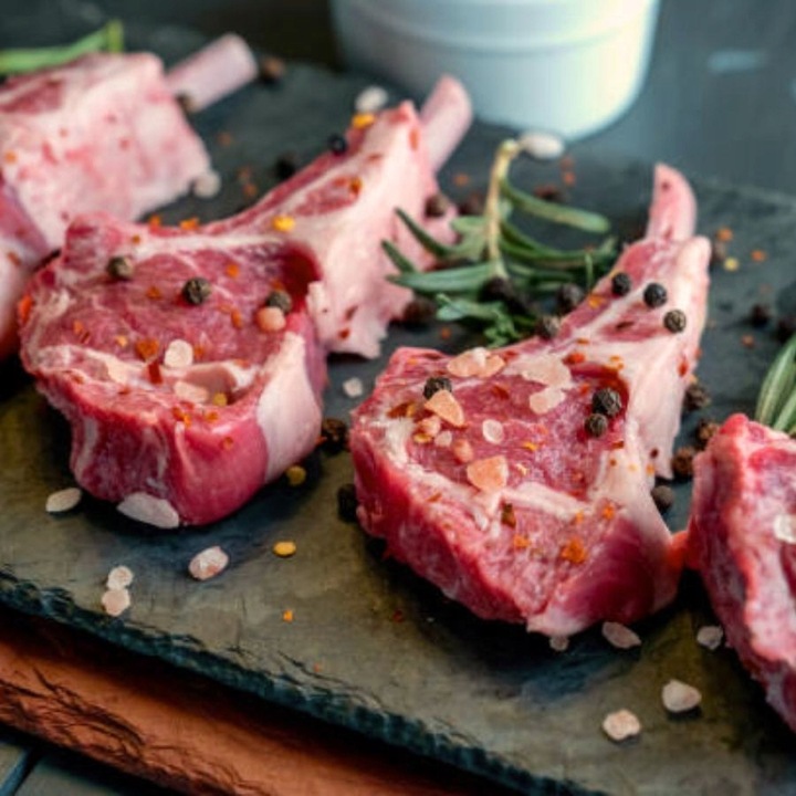 Wiejska Zagroda Karma sucha dla psa INDYK z JAGNIĘCINĄ Średnie rasy M