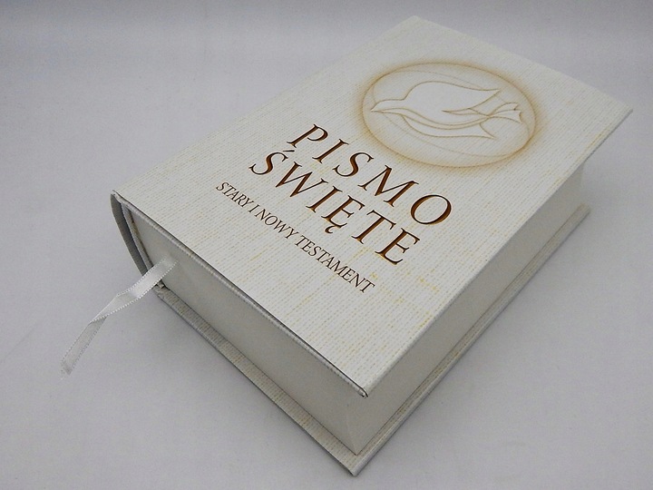 PISMO ŚWIĘTE NA KOMUNIĘ BIBLIA Z GRAWEREM PAMIĄTKA PIERWSZEJ KOMUNII CHRZTU
