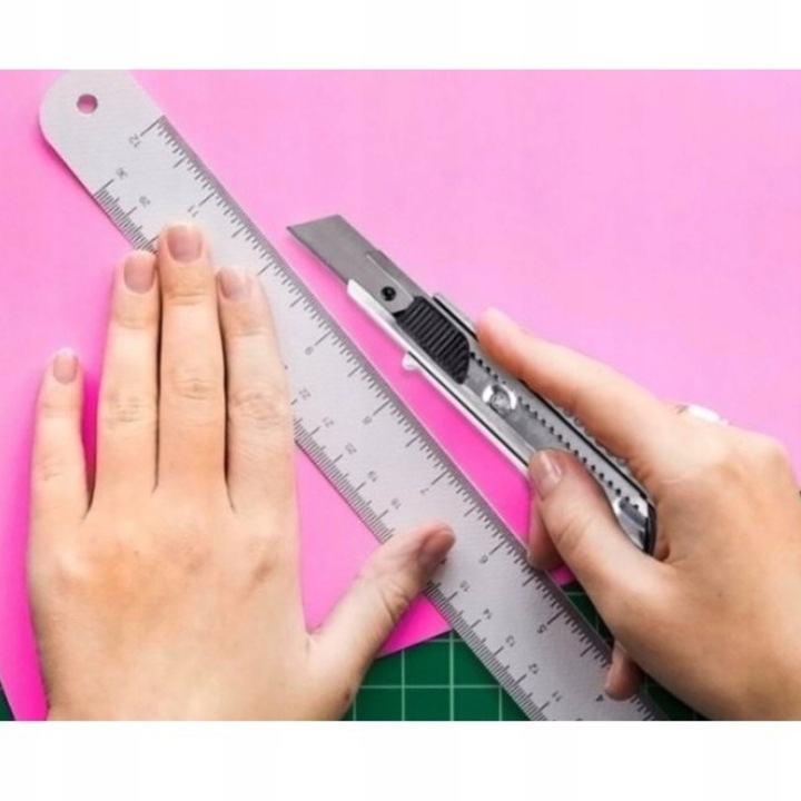 NÓŻ METALOWY NOŻYK TAPECIAK WYSUWANY Z OSTRZAMI OSTRZEM ŁAMANYM DO