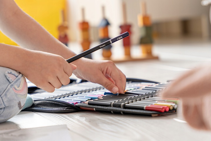 Zestaw Kredek Ołówkowych ARTYSTYCZNE PROFESJONALNE 100 Elementów