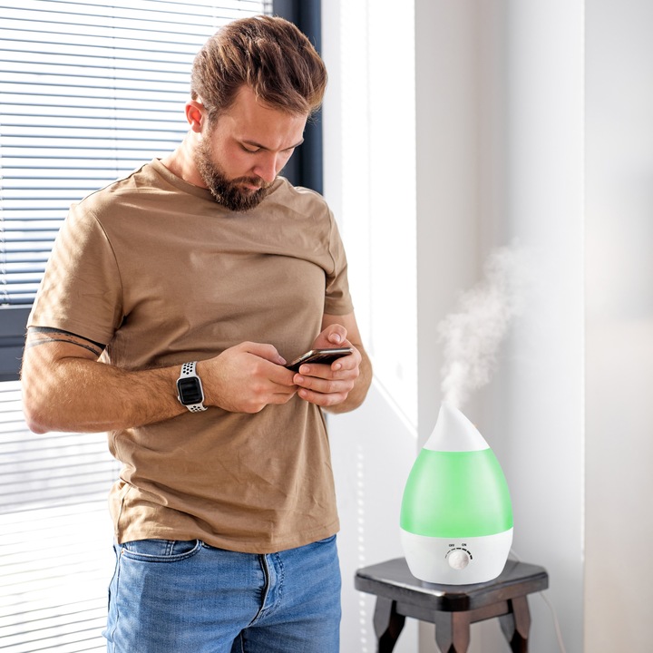 DYFUZOR NAWILŻACZ POWIETRZA CICHY LAMPKA LED 7 KOLORÓW 25W JONIZATOR