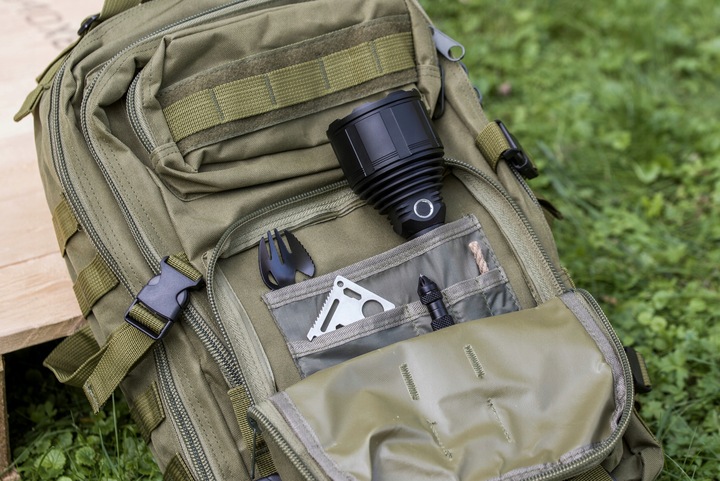 LATARKA LED TAKTYCZNA AKUMULATOROWA USB-C IPX7 XHP90 30W 3000lm PRO VAYOX