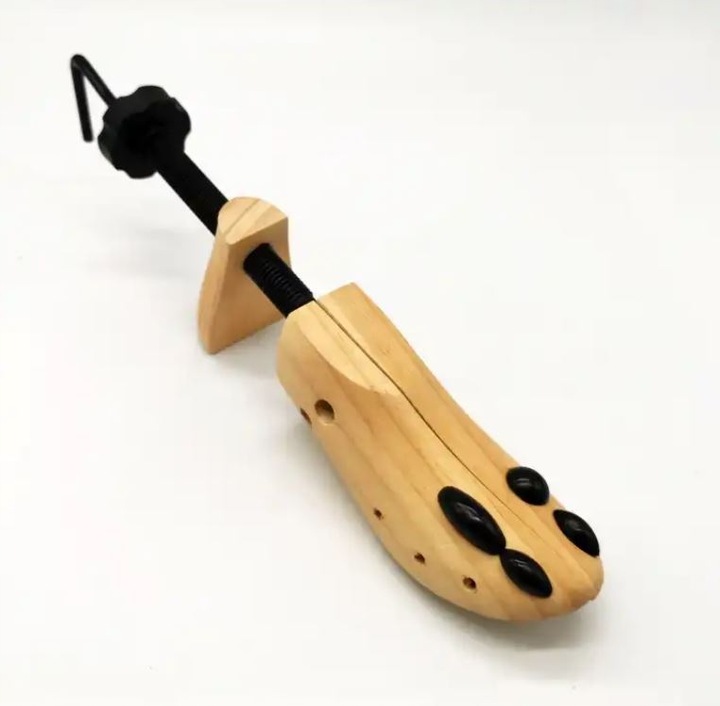 DREWNIANE PRAWIDŁA do ROZCIĄGANIA BUTÓW REGULOWANE 42-46 PARA 2 SZT