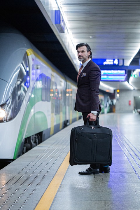 Solidna TORBA męska podróżna POKROWIEC na garnitur Hugh Butler Alfred