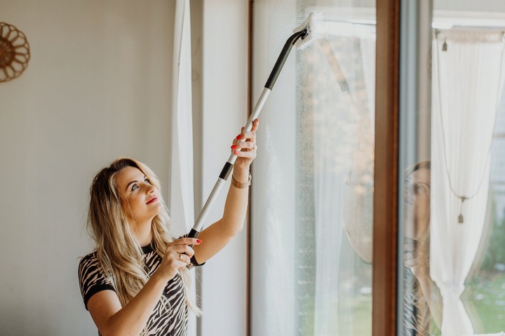 MYJKA DO OKIEN SZYB LUSTER BLATÓW AKUMULATOROWA POZIOME MYCIE