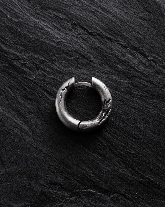 Srebrny kolczyk - kółko KLETTUR