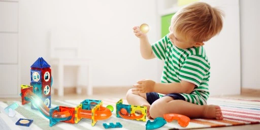 KLOCKI MAGNETYCZNE KONSTRUKCYJNE ŚWIECĄCY TOR 75el