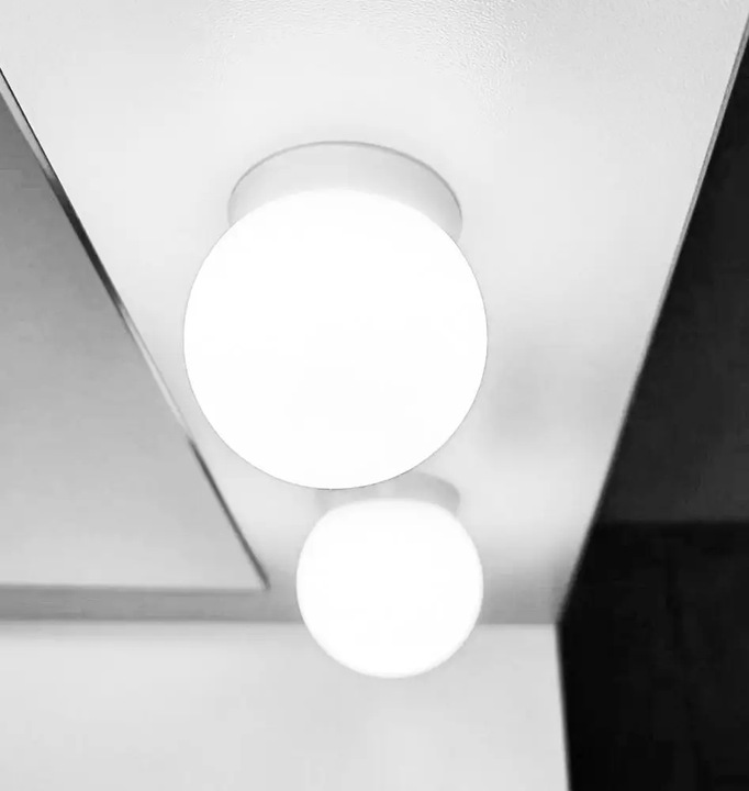 Aga Toaletka kosmetyczna z oświetleniem MRDT11-MW