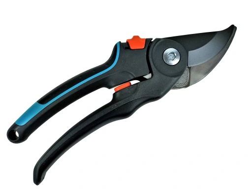 Sekator do gałęzi Gardena 8904, Sekator ogrodowy do 24mm wytrzymały i