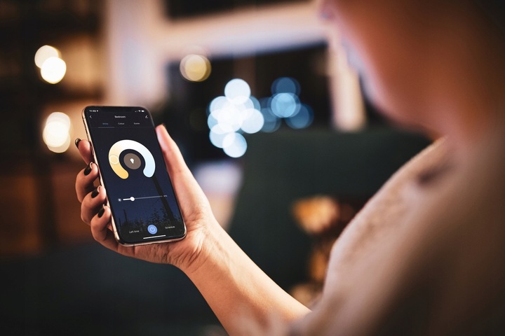 EDO Żarówka LED E27 14W 1400lm RGB + WW-CW WiFi TUYA SMART Inteligetna